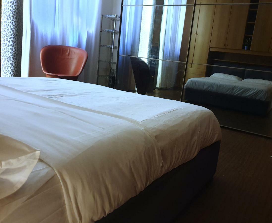 5Min Walk From Duomo! Apartment 100M2 Milaan Buitenkant foto